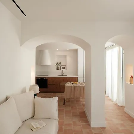 Sol Mare Naousa, Paros فيلة